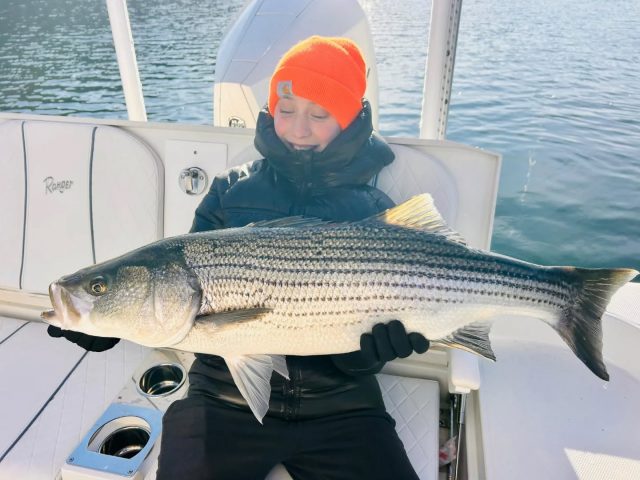 Another great trip at Carter's!!! We definitely made some holiday memories on this trip.  Lake Allatoona is also fishing great.  We are even running some afternoon trips there.  Still have a couple openings this week and next weekend if you are interested.  770-815-9579