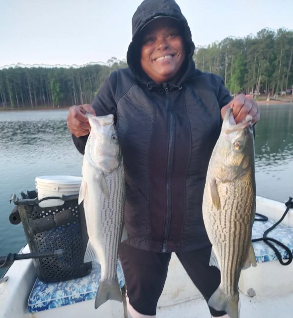 ALLATOONA SMACK DOWN!!!! Why were these Fish feeding right now!  They are really loving the Blue back Herring and the thread fin. Absolutely crushing them out there right now. It's going to be a great summer! 770-815-9579. 

#atlanta #lakeallatoona #family #kids #summerfun