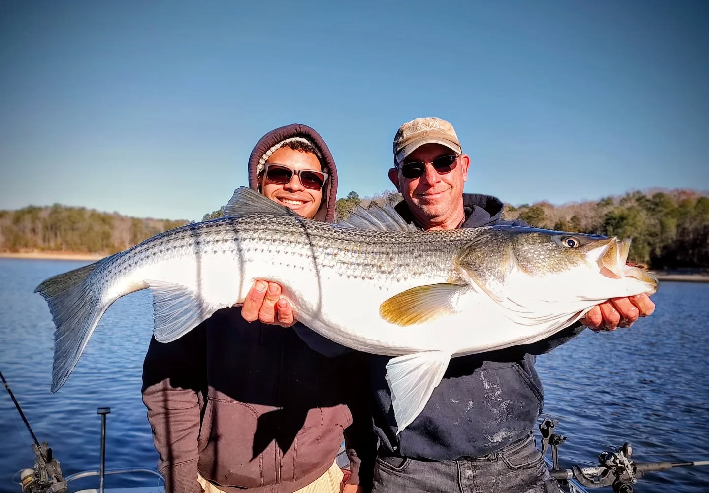 ALLATOONA MONSTER!  What a beast! You don't see many out of lake Allatoona like this. Some people will never see one at all. We definitely cuddle up more fish than just this one. However this fish deserves its own post! We got her at 3:00 in the afternoon. The afternoon bite has been awesome! We still have a bunch of openings around the holiday if anybody's interested. Both lake Allatoona and carters are fishing great. 770-815-9579